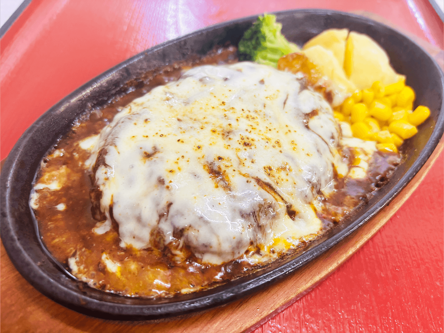 黄ハンバーグ定食